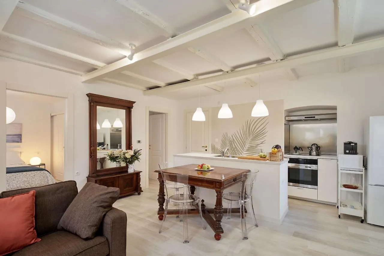 Secret Garden Apartment With Private Parking Space Opatija