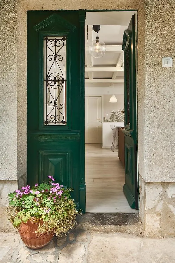 Secret Garden Apartment With Private Parking Space Opatija